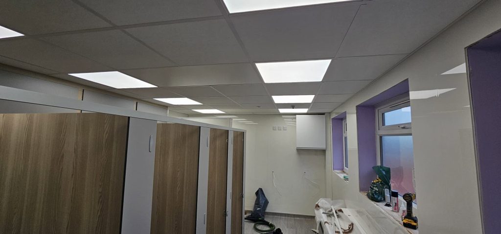 Suspended ceiling installation for school facilities in Mablethorpe